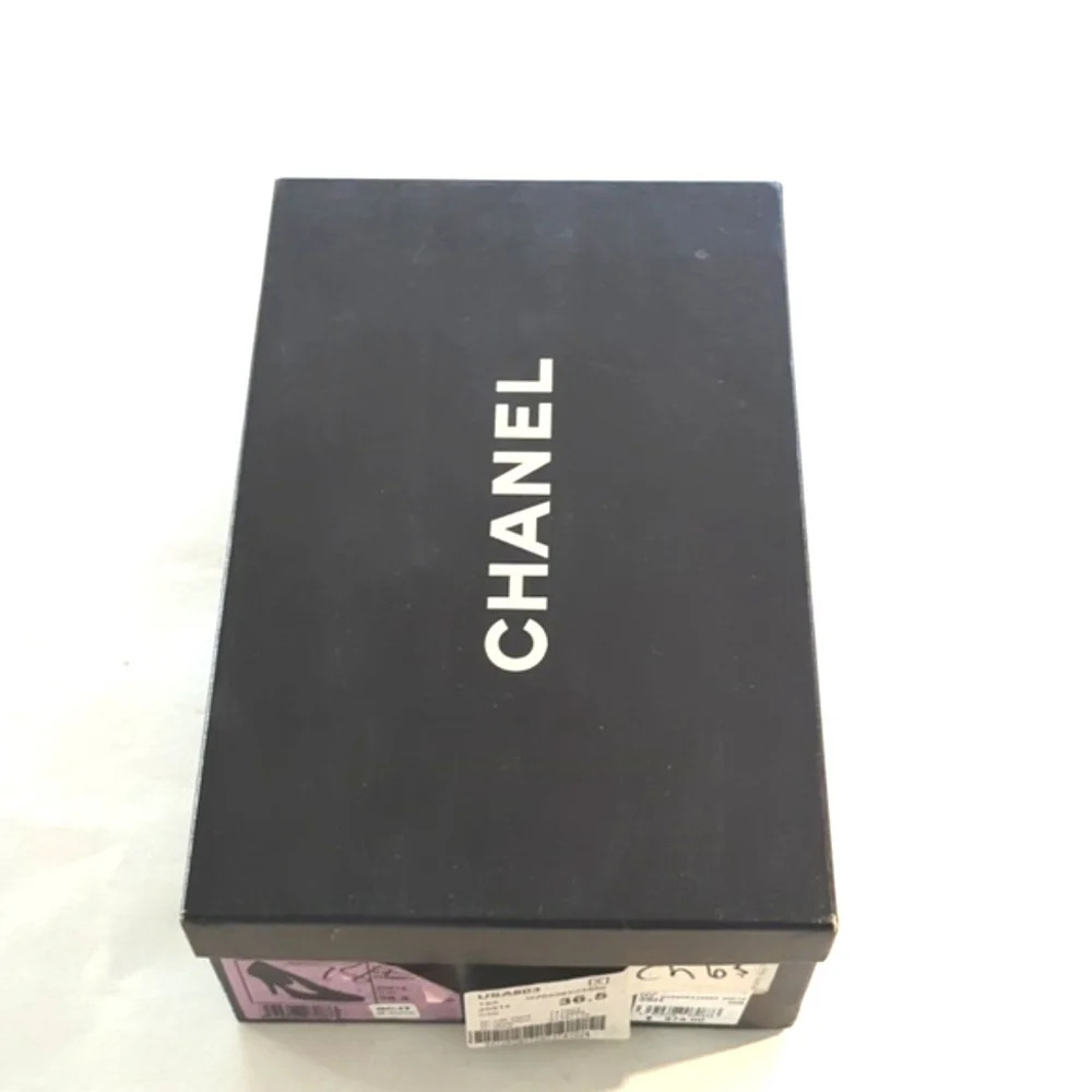 CHANEL Quilted Sequin Satin round toe gold celebrity heels size 6.5 - Picture 3 of 16